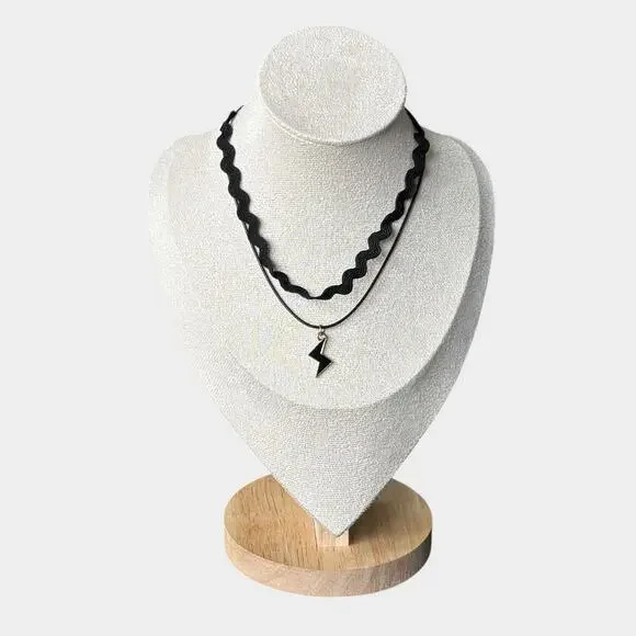 Vintage Women Necklace Choker - Picture 2 of 4